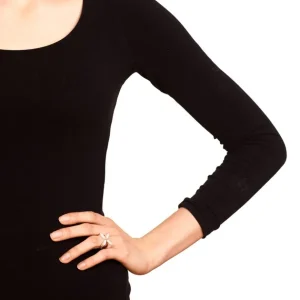 Sparkling ellipse ring